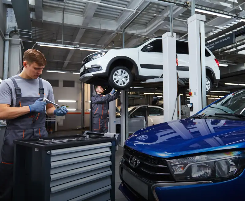 АвтоВАЗ на фоне кризиса устраивает распродажу машин: скидки доходят до 34%